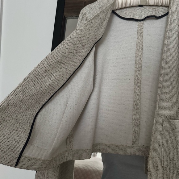 J.Crew 365 Boucle Cream Open Front Blazer, Size Large - Picture 6 of 11